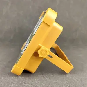 High lumen portable red and blue LED solar light