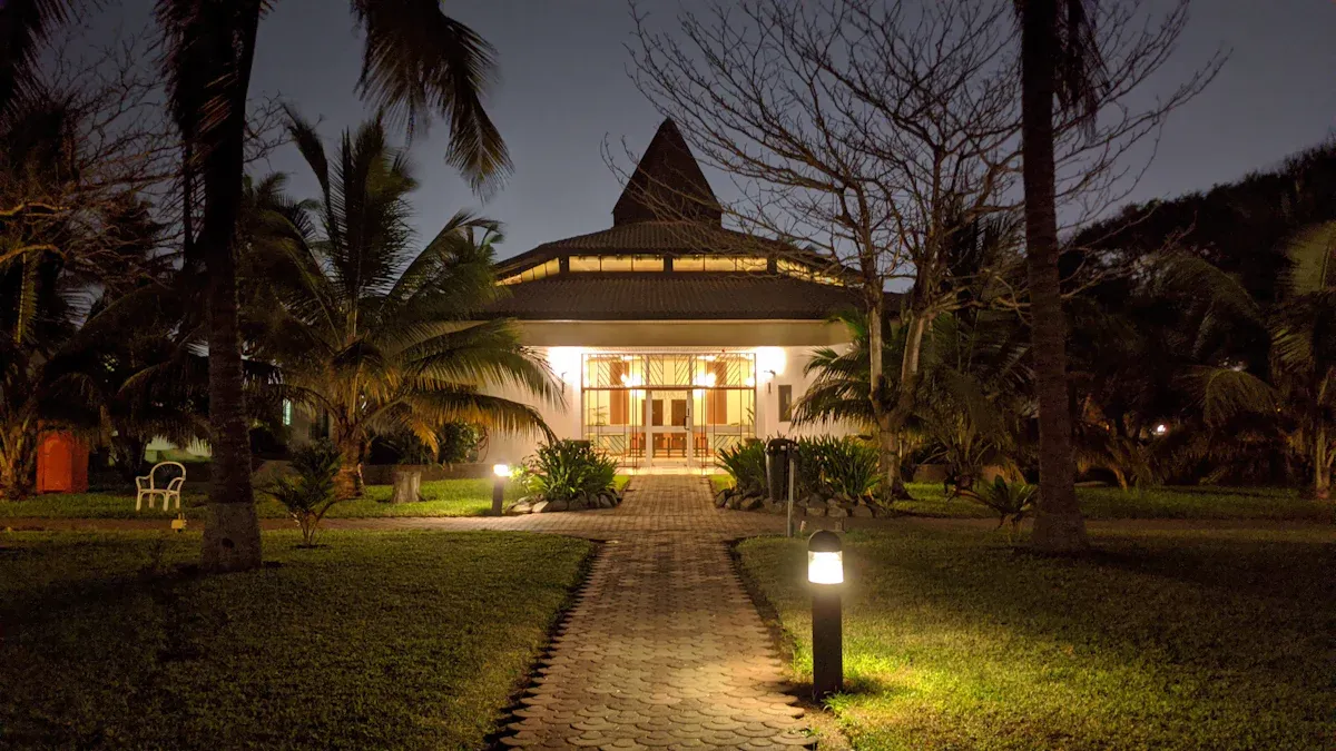 Solar Lights for Hospitality: 3 Ways to Enhance Guest Experience in US Resorts